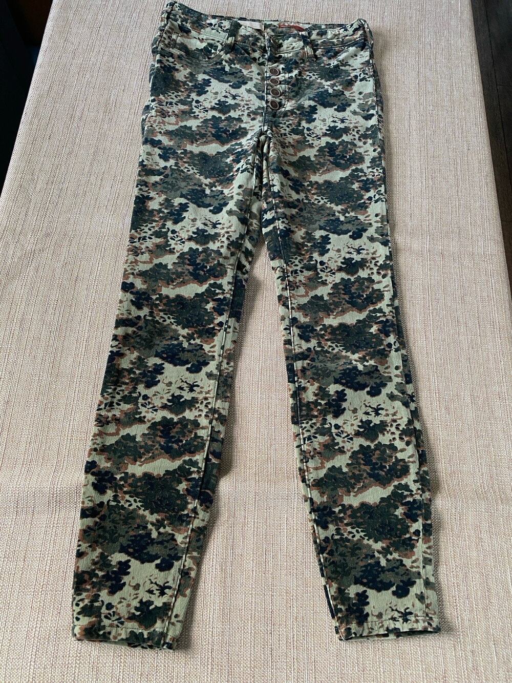 Anthropologie Pilcro Women’s High Rise Skinny Pants Green Camouflage Corduroy 27